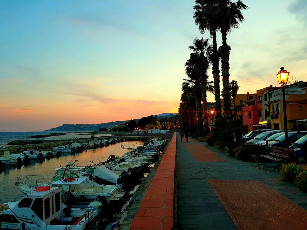 Apartament Il Timone Riva Ligure Zewnętrze zdjęcie